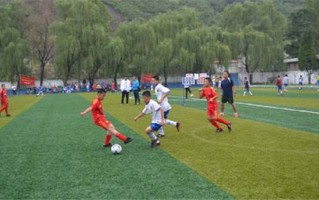 足球可以冬天踢吗现在还能踢吗，足球可以冬天踢吗现在还能踢吗视频