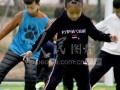 小孩练足球有什么坏处吗，小孩练足球有什么坏处吗视频